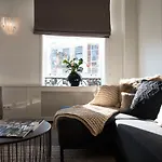 Urban Lodging City Apartment